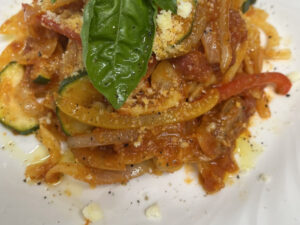 生パスタのナポリタン